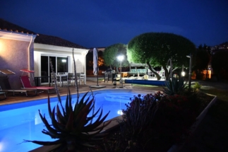 piscine eclairée